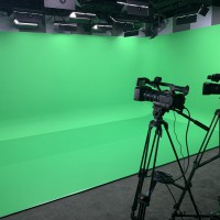 虛擬教學直播導播間整體設(shè)計 廣播級虛擬演播廳藍綠箱施工方案